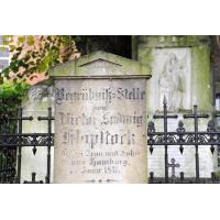 17979 Grabstätte Klopstock - Friedhof Christianskirche Hamburg Ottensen. | Klopstockstrasse, historische Bilder und aktuelle Fotos aus Hamburg Ottensen.